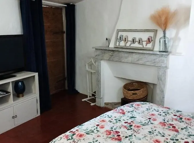 לינה וארוחת בוקר Chez Les Filles