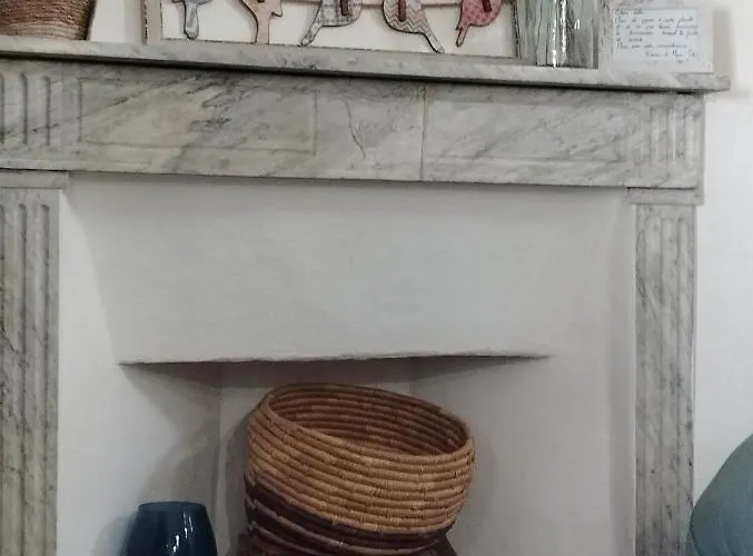 לינה וארוחת בוקר Chez Les Filles 3*